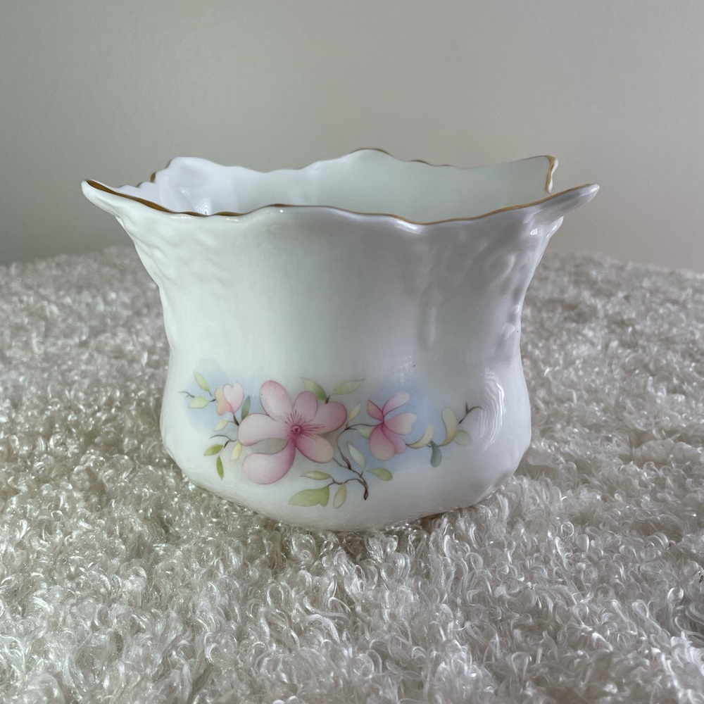 Vintage 5 In White and Pink Bone China Planter England